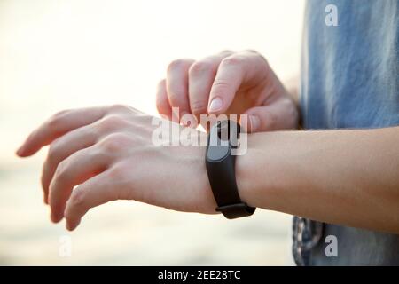 Hand watch 2025 smart phone