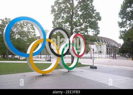 Tokyo, Japan. 31st Aug, 2020. Monument to the Tokyo Olympics (Tokyo 2020) in front of the New National Stadium. on August 31, 2020 in Tokyo, Japan. The games were originally set to begin July 24, 2020, but they have been delayed due to the Covid-19 pandemic. The games have been tentatively rescheduled for July 23, 2021. (Photo by Kazuki Oishi/Sipa USA)**Japan Out** Credit: Sipa USA/Alamy Live News Stock Photo