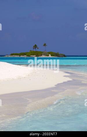 Beach of Paradise Island (Lankanfinolhu), Maldives Stock Photo
