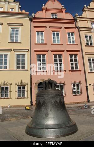 The cracked (wishing) bell at Kanonia Square, in the Old Town of Warsaw, Poland Stock Photo