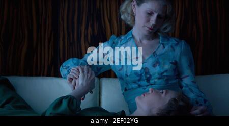 THE AFFAIR, (aka THE GLASS ROOM, aka SKLENENY POKOJ), Carice van Houten