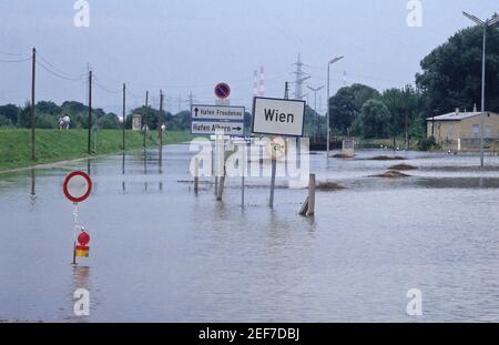 Wien, Alberner Hafen, Donauüberschwemmung, 9.8.1985 Stock Photo