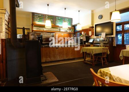 Wien, Alte Donau, Gasthaus Birner Stock Photo - Alamy