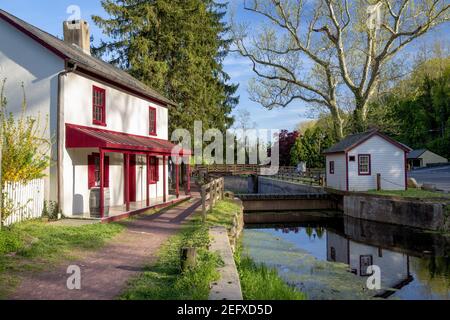 Locktender House and Canal Locks on the Delaware Canal, New Hope, Bucks County, Pennsylvania Stock Photo