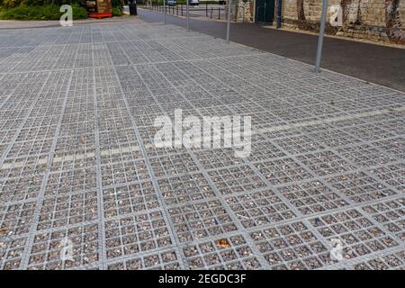 Detail showing Total Traffic Exopave (TTE®), Heavy Duty interlocking pavers in a car park in Swindon, Wiltshire, UK. Stock Photo