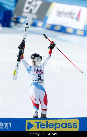 2/18/2021 - Lara Gut Behrami (SUI) celebrates the victory during 2021 FIS Alpine World SKI Championships - Giant Slalom - Women, alpine ski race in Cortina (BL), Italy, February 18 2021 (Photo by IPA/Sipa USA) Credit: Sipa USA/Alamy Live News Stock Photo