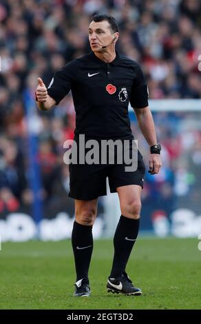 Soccer Football - Premier League - Brighton & Hove Albion vs Southampton - The American Express Community Stadium, Brighton, Britain - October 29, 2017   Referee Neil Swarbrick   REUTERS/Eddie Keogh    EDITORIAL USE ONLY. No use with unauthorized audio, video, data, fixture lists, club/league logos or 'live' services. Online in-match use limited to 75 images, no video emulation. No use in betting, games or single club/league/player publications. Please contact your account representative for further details.