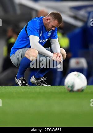 Soccer Football - Carabao Cup Fourth Round - Chelsea vs Everton - Stamford Bridge, London, Britain - October 25, 2017   Everton's Wayne Rooney during the warm up before the match    REUTERS/Dylan Martinez