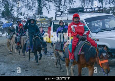 Manali, India. 17th Feb, 2021. Tourists during the visit at the Solang Valley in Manali Himachal Pradesh. (Photo by Shaukat Ahmed/Pacific Press) Credit: Pacific Press Media Production Corp./Alamy Live News Stock Photo