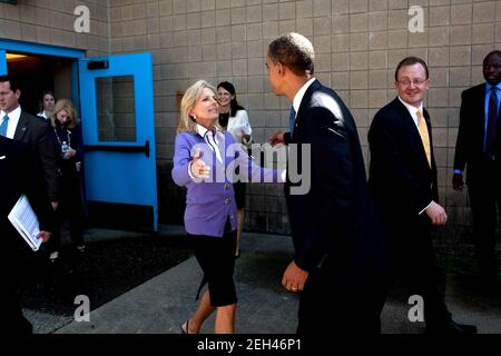 President Barack Obama says goodbye to Dr. Jill Biden, wife of Vice President Joe Biden, following his speech on Innovation and Sustainable Growth, at Hudson Valley Community College in Troy, New York, Sept. 21, 2009. Stock Photo