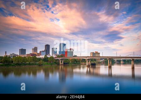 Little Rock, Arkansas, USA skyline on the river at twilight. Stock Photo