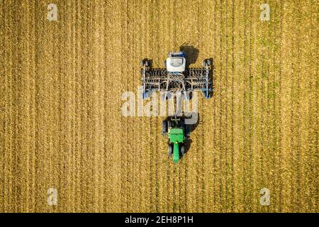 Cover crop planting after corn on Eastern Shore of Maryland Stock Photo