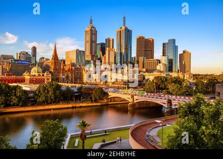 Melbourne, Australia skyline at night: Looking across the Yarra River to Princes Bridge and Federation Square.