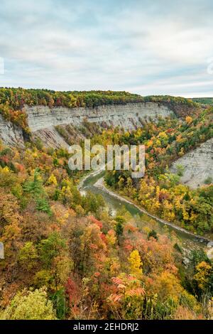 Great Bend, Genesee River and gorge at Letchworth State Park, Wyoming County, New York Stock Photo