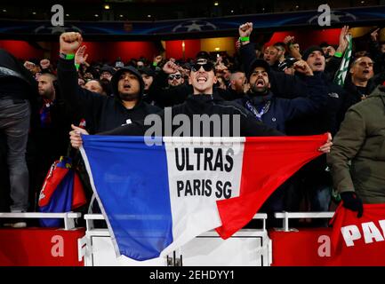 Britain Football Soccer - Arsenal v Paris Saint-Germain - UEFA Champions League Group Stage - Group A - Emirates Stadium, London, England - 23/11/16 PSG fans before the match  Reuters / Eddie Keogh Livepic EDITORIAL USE ONLY.