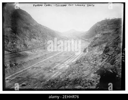 Panama Canal, Culebra Cut looking south Stock Photo