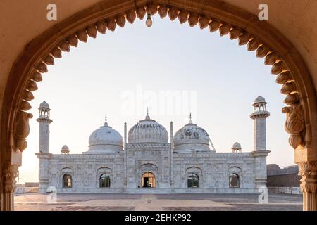 Abbassi Mosque near Derawar Fort, Yazman Tehsil, Punjab, Pakistan Stock Photo