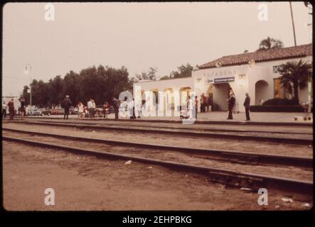 Passengers-at-the-pasadena-california-train-station-waiting-for-the-southwest-limited-formerly-called-the-super-chief-headed-to-chicago-june-1974 7158159034 o. Stock Photo