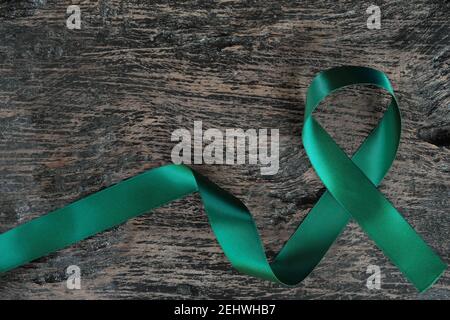 Glittering Emerald Green Cancer Ribbon (Liver)