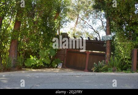 Los Angeles, California, USA 20th February 2021 A general view of atmosphere of former home/house of actor Brad Pitt and actress Jennifer Aniston and actress Elvira, aka Cassandra Peterson, at 5769 Briarcliff Road on February 20, 2021 in Los Angeles, California, USA. Photo by Barry King/Alamy Stock Photo Stock Photo