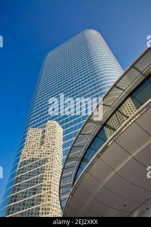 1400 Smith Street Tower, former Enron Center, designed by Cesar Pelli, skybridge, Houston, Texas, USA Stock Photo