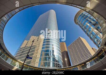 1400 Smith Street Tower, former Enron Center, designed by Cesar Pelli, skybridge, Houston, Texas, USA Stock Photo