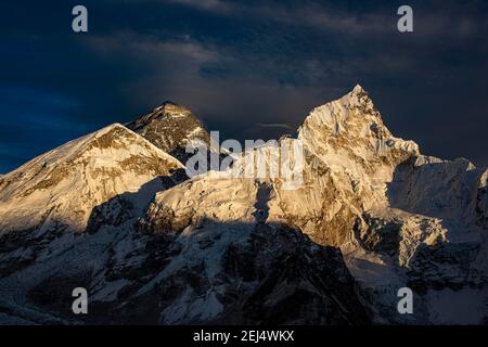 View from Kala Patthar in the evening light on Mount Everest, 8848 m, Chomolungma, Sagarmatha, and Nuptse west flank with Khumbu glacier, Sagarmatha Stock Photo