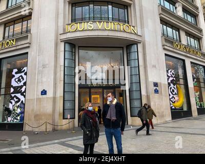 Paris, France, inside LVMH, Louis Vuitton Luxury clothing store at Paris,  Ave.. Champs-Elysees Shop, modern interiors Stock Photo - Alamy