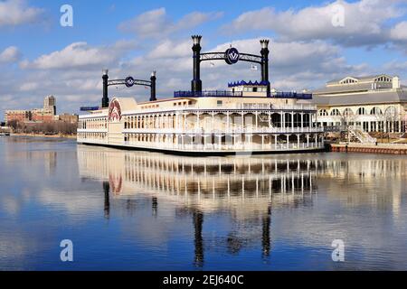 elgin il riverboat casino