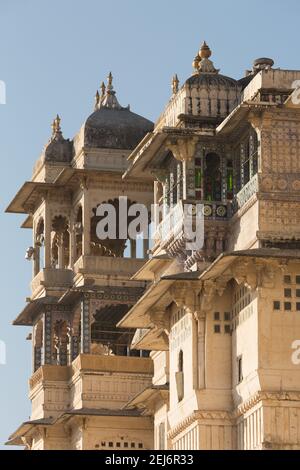 Ornate pavilion, or balcony decorated with blue tile mosaic on the City Palace built in 1559 by  Maharana Udai Singh. Stock Photo