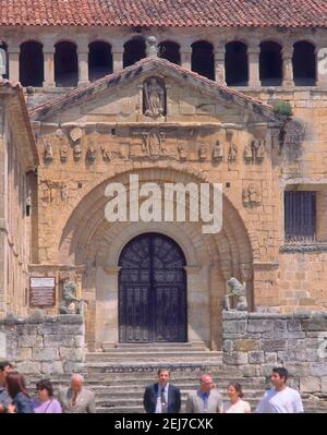 PORTADA DE LA COLEGIATA DE SANTA JULIANA - S XII. Location: COLEGIATA. SANTILLANA DEL MAR. Cantabria. SPAIN. Stock Photo