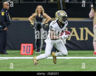 New Orleans Saints kick returner Michael Lewis takes the ball up the field  during action against the Tampa Bay Buccaneers at the Louisiana Superdome  October 10, 2004. (UPI PHOTO/A.J. Sisco Stock Photo 