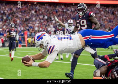 Buffalo Bills safety Micah Hyde (23) runs on the field during an NFL  football practice in Orchard Park, N.Y., Thursday, Jan. 12, 2023. (AP  Photo/Adrian Kraus Stock Photo - Alamy