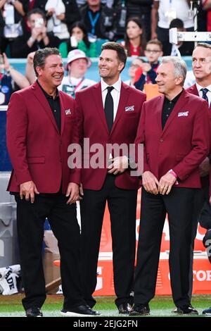 Miami, USA. 02nd Feb, 2020. Dan Marino, Tom Brady, Joe Montana, Peyton  Manning, Roger Staubach, Brett Favre and John Elway before Super Bowl LIV  between the San Francisco 49ers and the Kansas