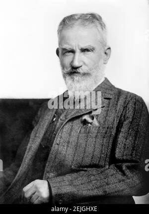 George Bernard Shaw. Portrait of the Irish playwright, George Bernard Shaw (1856-1950), 1914 Stock Photo