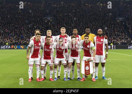 Ajax football team poses for a photo during the UEFA Champions League  Semi-Final match between AFC Ajax Amsterdam and Tottenham Hotspur FC at  Johan Cruijff ArenA in Amsterdam, Netherlands on May 8