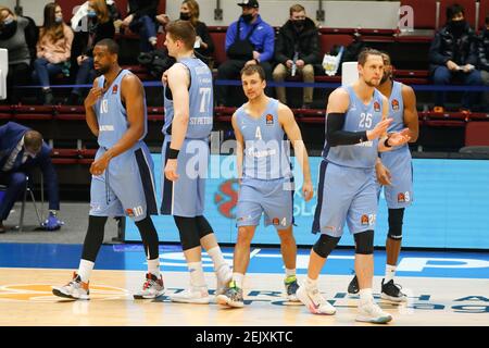 Saint Petersburg, Russia. 22nd Feb, 2021. Zenit basketball players seen during the 2020/2021 Turkish Airlines EuroLeague Regular Season Round 25, match between FC Olimpia Milano and Zenit St. Petersburg at the Sibur Arena. (Final score; Zenit St. Petersburg 79:70 Olimpia Milano) Credit: SOPA Images Limited/Alamy Live News Stock Photo