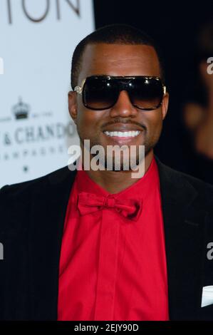 US singer Kanye West attends Louis Vuitton Men's Spring-Summer 2009  collection in Paris, France on June 26, 2008. Photo by  Nebinger-Taamallah/ABACAPRESS.COM Stock Photo - Alamy