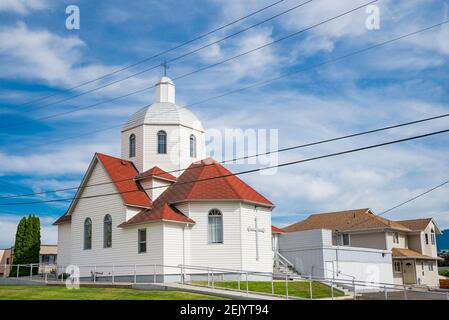 Our Lady, Queen of Peace. R.C. Church, Vernon, Okanagan Valley, British Columbia, Canada Stock Photo