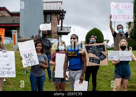 The third 'I Can't Breathe' Rally with an attendance of 20 people gather together with signs and protest against the confederate flag in Jackson, Tenn., Friday, June 26, 2020. Ska3255 (Photo by Stephanie Amador / The Jackson Sun/USA Today Network/Sipa USA)