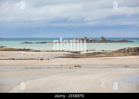 Gezeiteninsel Ebihens bei Saint Malo in der Bretagne, Frankreich. Stock Photo