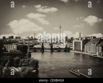 Germany, Berlin cityscape with Oberbaum bridge over Spree river in black and white Stock Photo