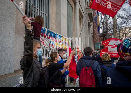 Milan, Italy. 23rd Feb, 2021. Milan. Show workers and students one year after the COVID pandemic protest in front of the Prefecture Editorial Usage Only Credit: Independent Photo Agency/Alamy Live News Stock Photo
