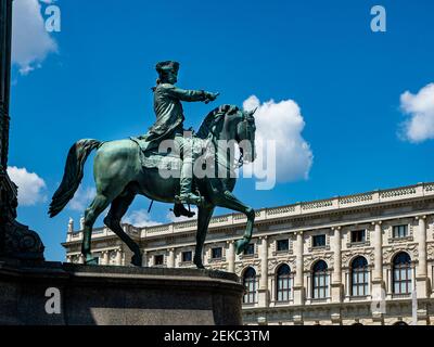 Austria, Vienna, Maria Theresa Square in front of Kunsthistorischem Museum Stock Photo