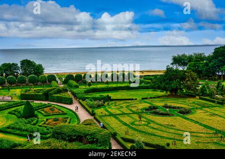 Gardens at Dunrobin Castle,family seat of the Earl of Sutherland and laid out by the architect Sir Charles Barry in 1850.Golspie Scotland Stock Photo