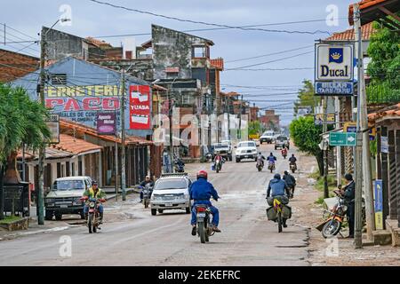 Streetscene showing shops and traffic in the town Ascensi n de