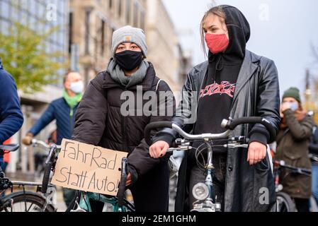 Germany, Berlin, November 21, 2020: Activists holding a banner reading 'bicycle instead of a car' can be seen in front of Konrad-Adenauer-Haus, the federal office of the CDU, during a bicycle ride for a climate-friendly traffic policy change and against the clearing of the Dannenroeder Forest in Hesse (German: Hessen). Environmental groups demand an immediate stop of the construction of the planned A49 freeway as well as the ongoing police operation of the evictions of activists in the course of the deforestation of Dannenroeder Forest. (Photo by Jan Scheunert/Sipa USA)