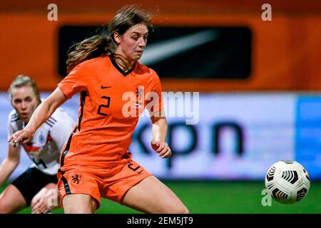 VENLO, NETHERLANDS - FEBRUARY 24: Aniek Nouwen of the Netherlands during the International Friendly Match match between Netherlands Women and Germany Stock Photo