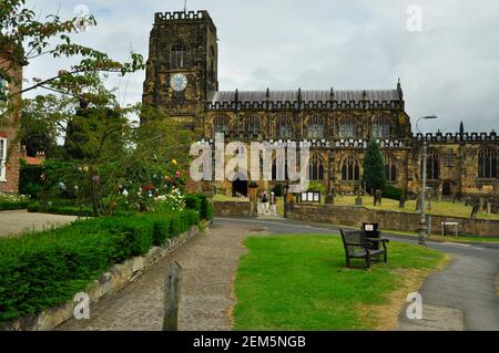 St Marys church Thirsk , North Yorkshire.The church dates from the 15th century and is a grade I listed building.It is the Church of England parish ch Stock Photo