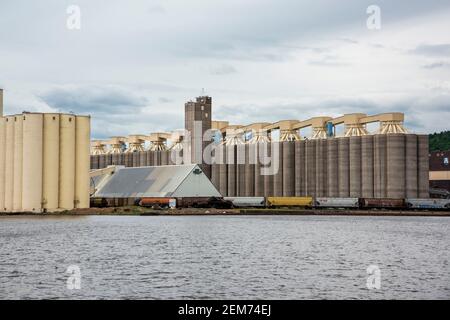 Duluth, Minnesota. This WB storage facility on Lake Superior can hold 12 million bushels of grain in its elevators for export. Stock Photo